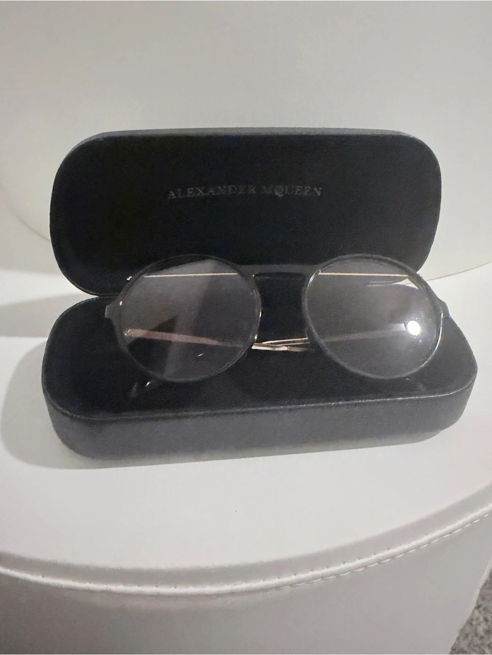 Alexander McQueen Round Tortoiseshell Sunglasses with Brown Gradient Lenses